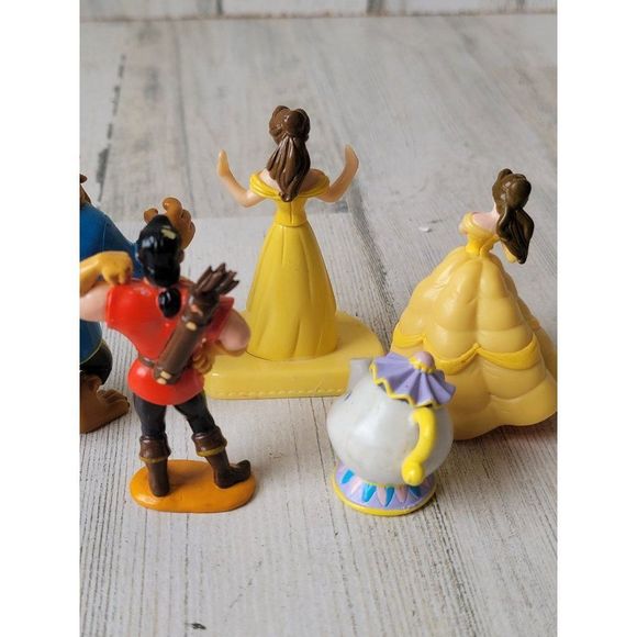 Beauty Beast playset Gaston Mrs pot Bell Disney toy figure - Picture 7 of 11